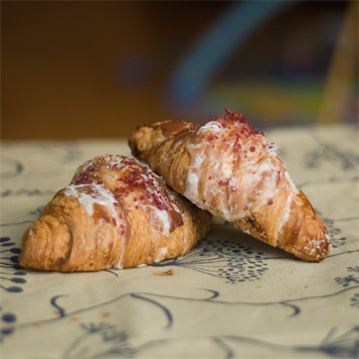 Coco&Me - Pierre HermÃ© Ispahan Croissant - www.cocoandme.com