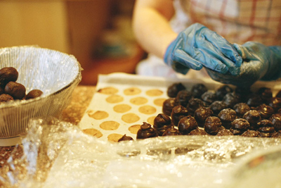 Coco&Me - Picture taken by Tommy of www.thisisnaive.com - Tamami of Broadway Market making chocolate truffles in kitchen - www.cocoandme.com
