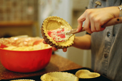 Coco&Me - Picture taken by Tommy of www.thisisnaive.com - Tamami of Broadway Market making tarts & cakes in the kitchen - www.cocoandme.com